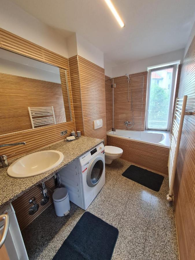 Apartamento Zwischen Draegerpark Und Dem Stadtpark Lubeca Exterior foto